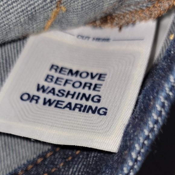 Women's vintage Old Navy brand jean jacket - Picture 14 of 15